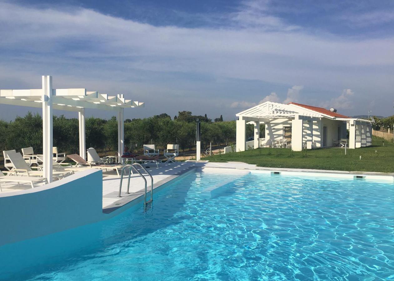 White Villas Douneika  Eksteriør billede